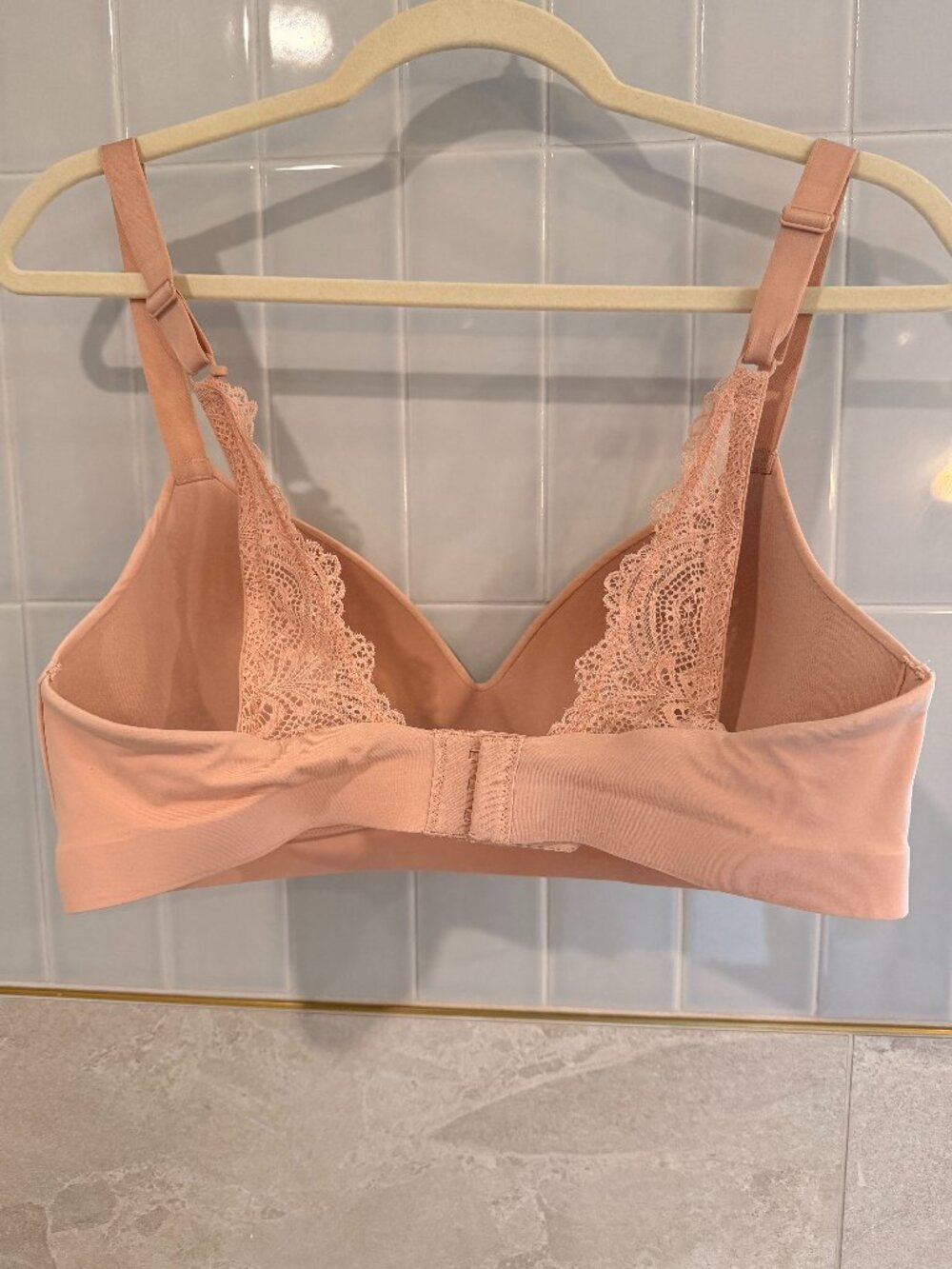 Soma Wireless Embliss Luxe Bra 38C - Picture 2 of 3